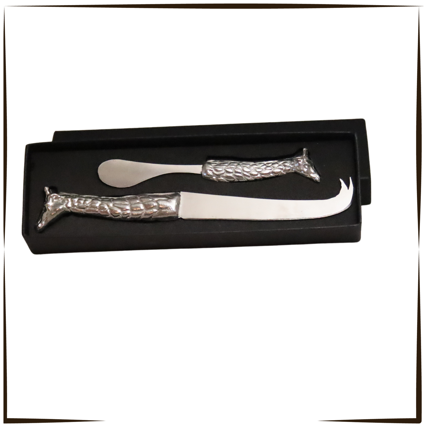 Pewter - Stunning Giraffe Cheese and Butter Knife Set