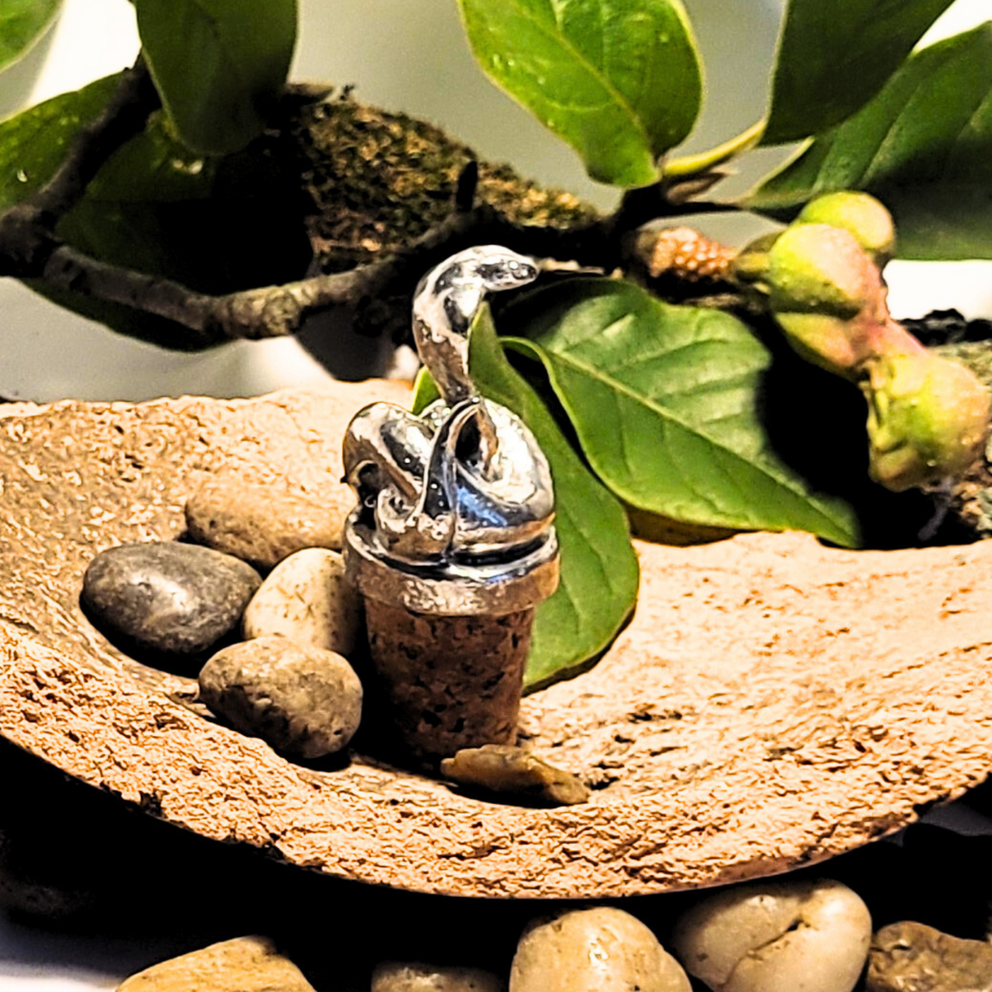 Pewter - Amazing African Cobra - Bottle Stopper