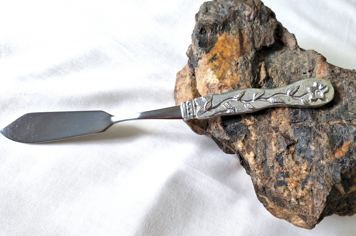 Pewter - Butter Knife - Daisy