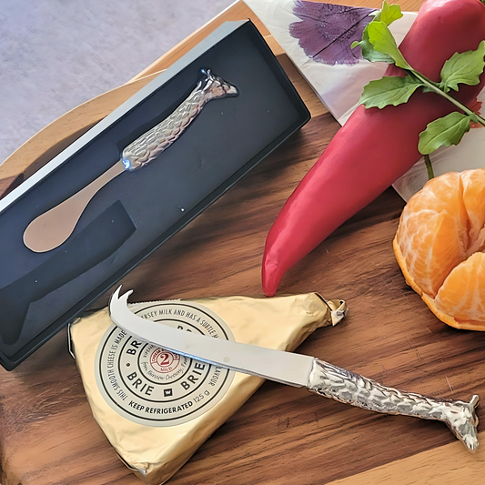 Pewter -Stunning Cheese and Pate Knife Combo - Giraffe