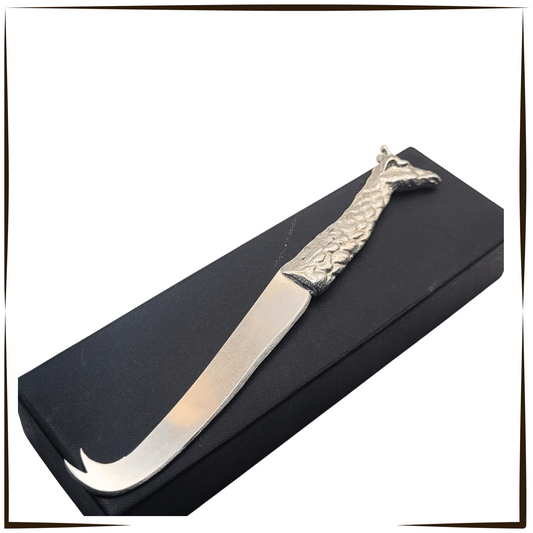 Pewter - Elegant Giraffe Cheese Knife with Stainless Steel Blade