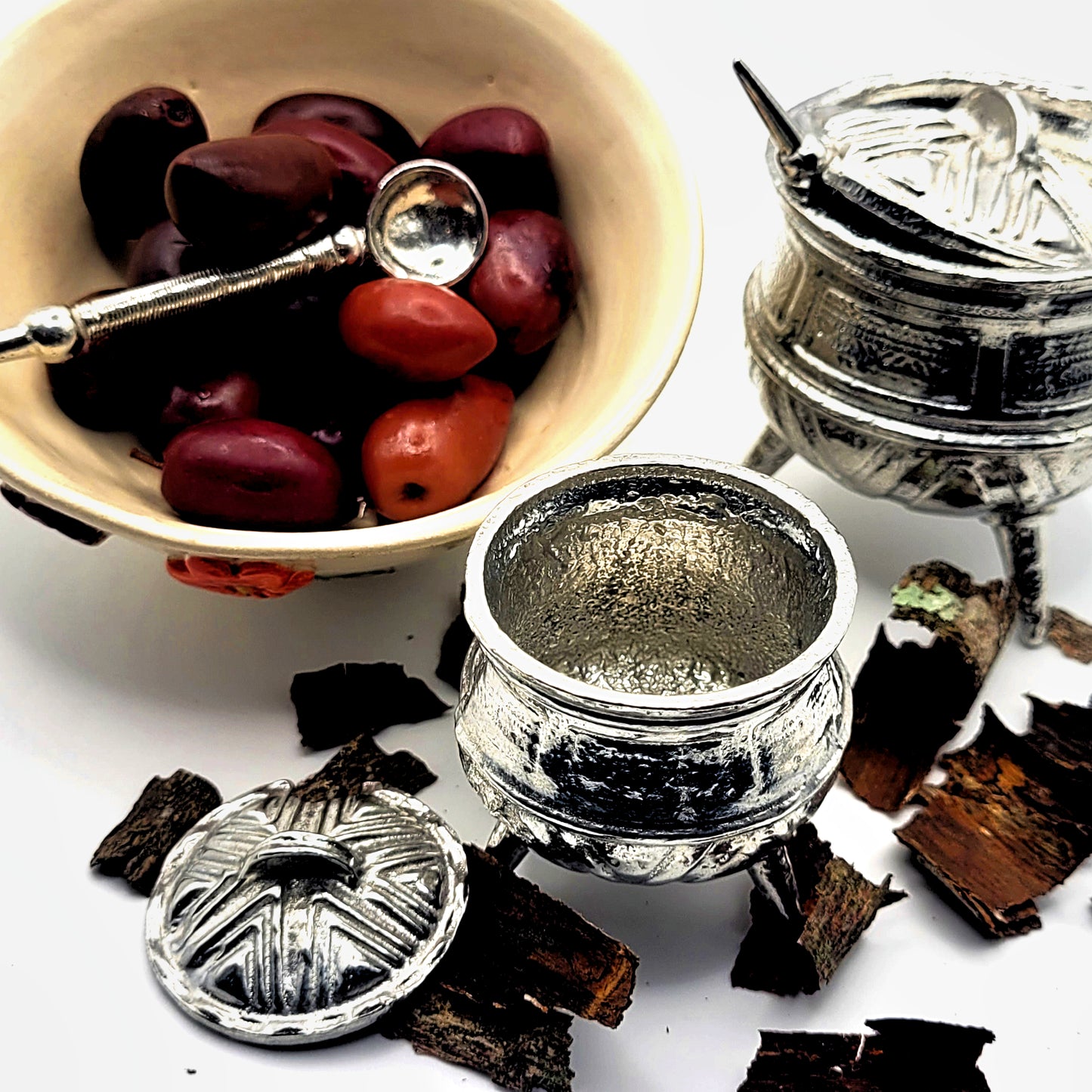 Pewter - Beautiful Potjie Pot Combo - With Spoons